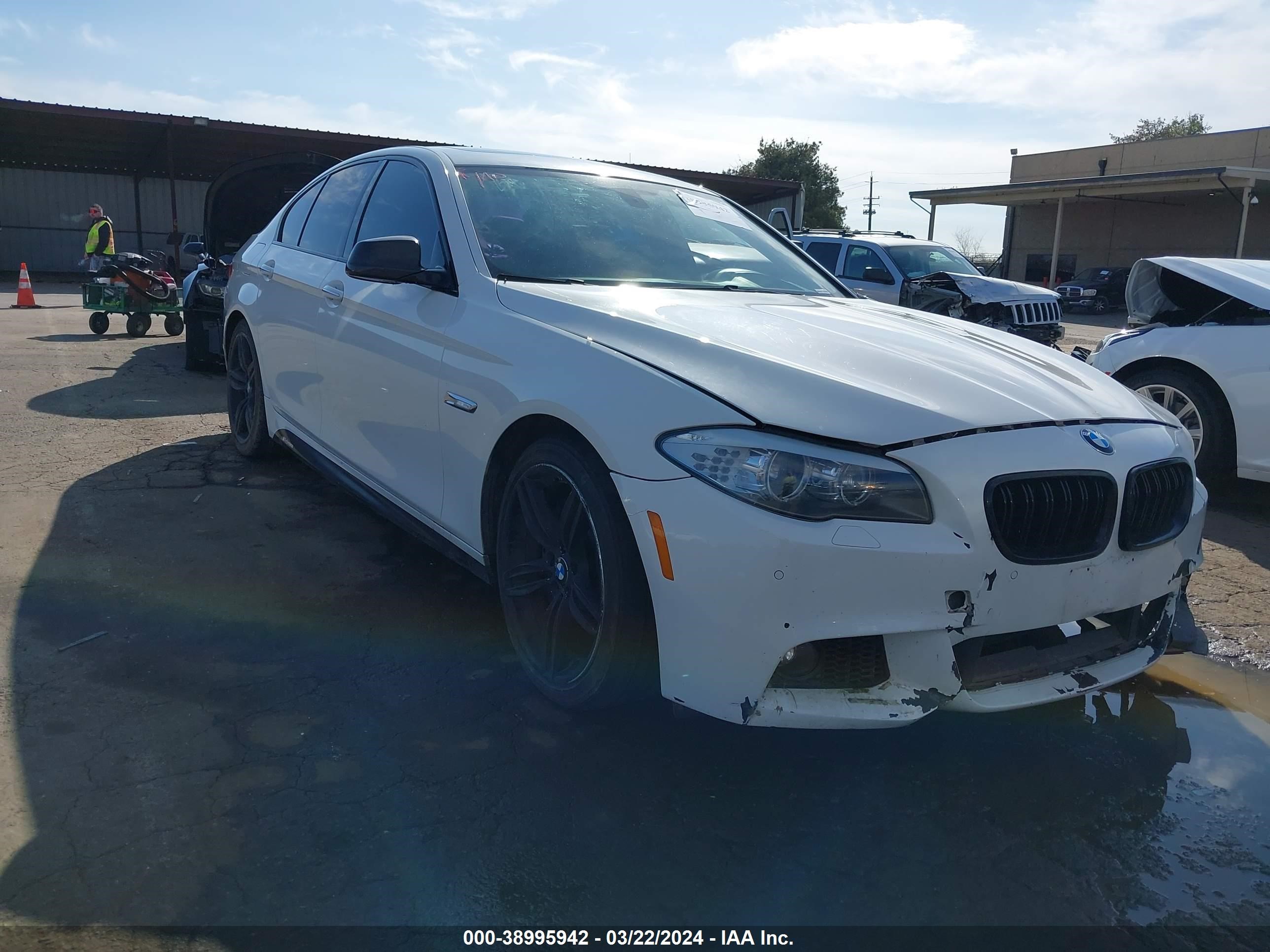 BMW 5ER 2013 wbafr7c58dc827343