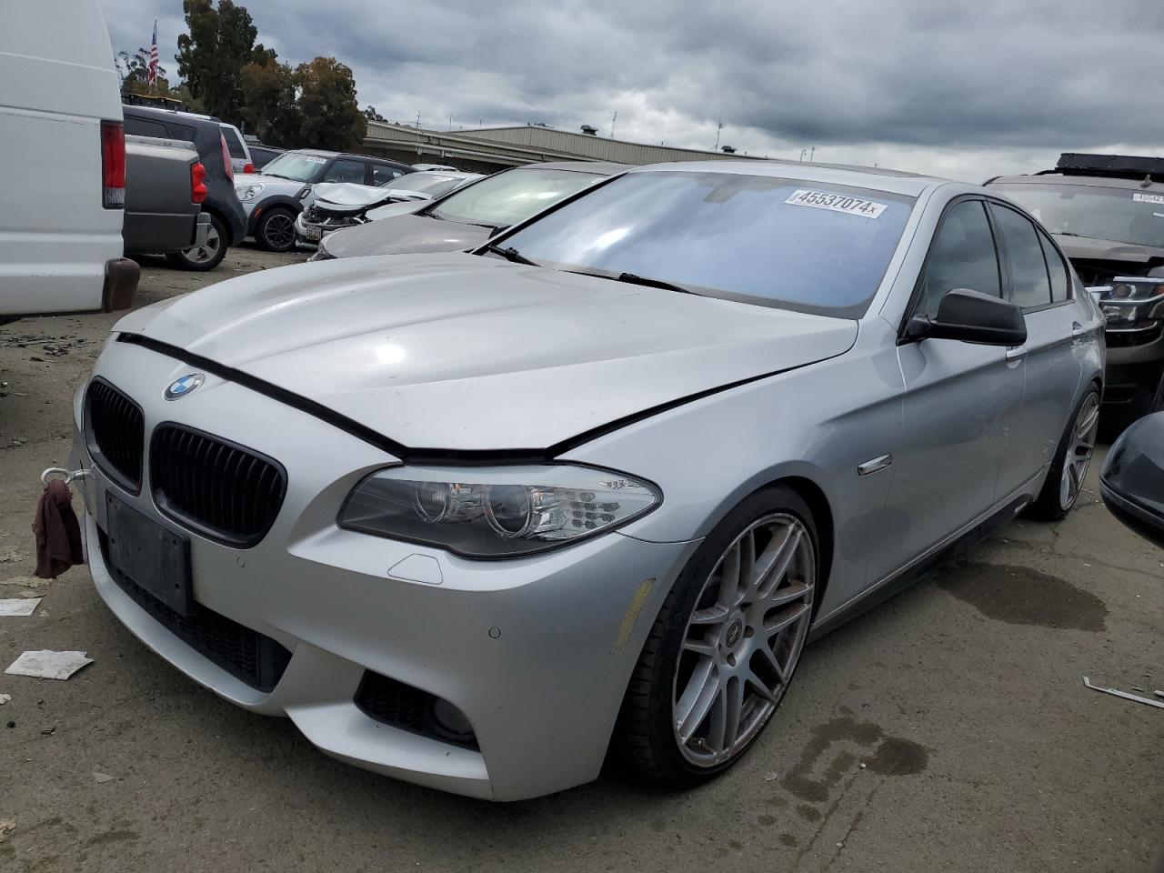 BMW 5ER 2013 wbafr7c59dc827903