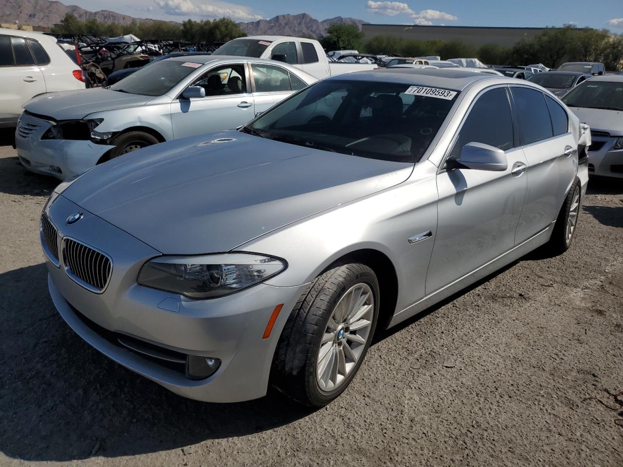 BMW 5ER 2013 wbafr7c59dc828887