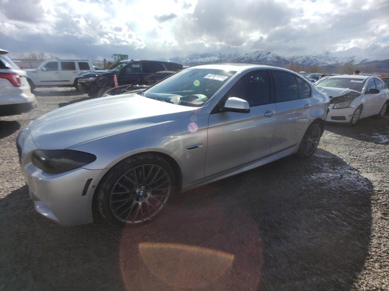 BMW 5ER 2013 wbafr9c58dd227072