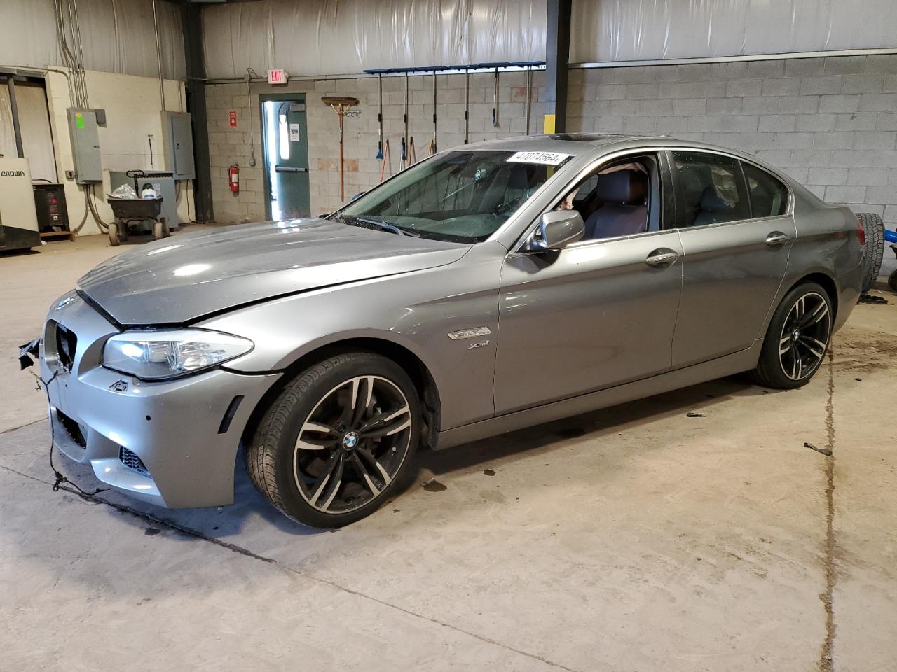 BMW 5ER 2011 wbafu7c57bc869899