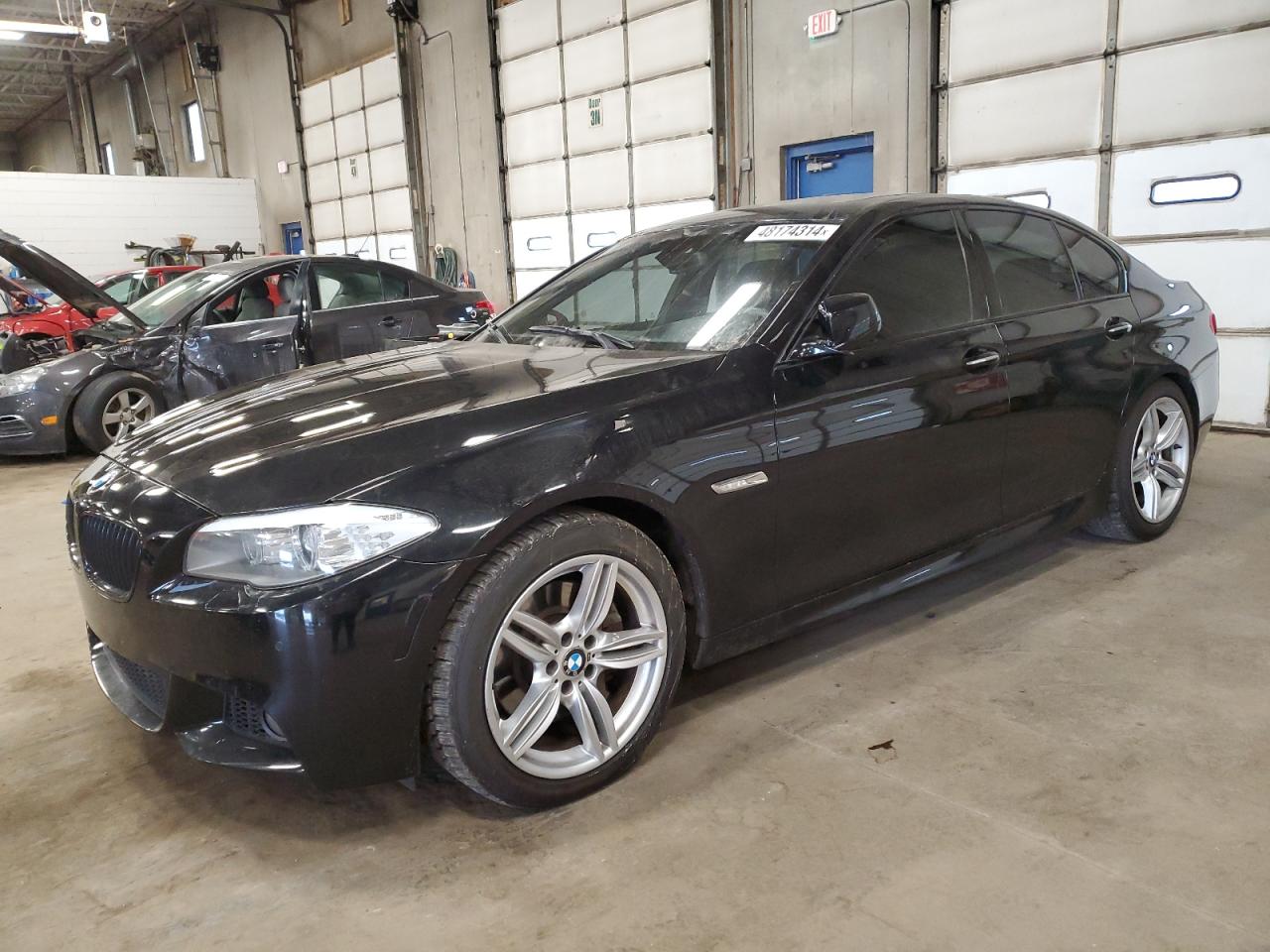 BMW 5ER 2013 wbafu9c56ddy72009