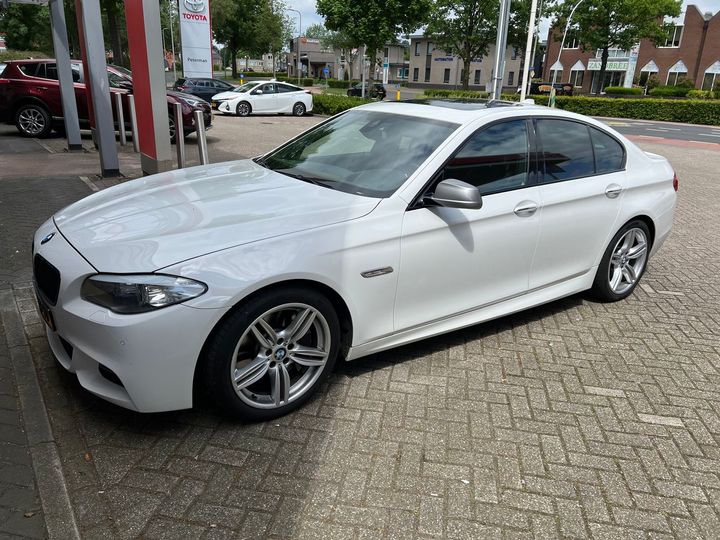 BMW 5-SERIE 2013 wbafv71080c775080