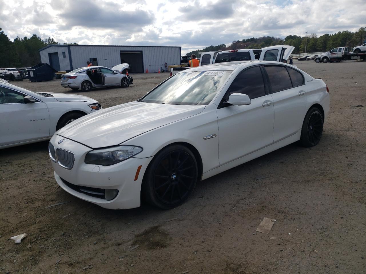 BMW 5ER 2013 wbafz9c56dd090648