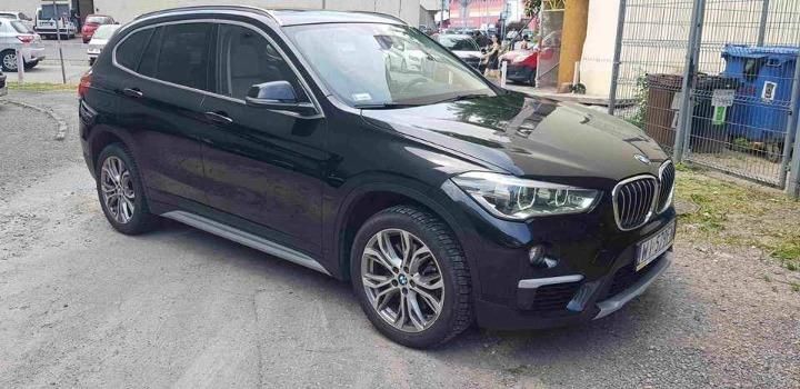 BMW X1 SUV 2017 wbahu110705a95560