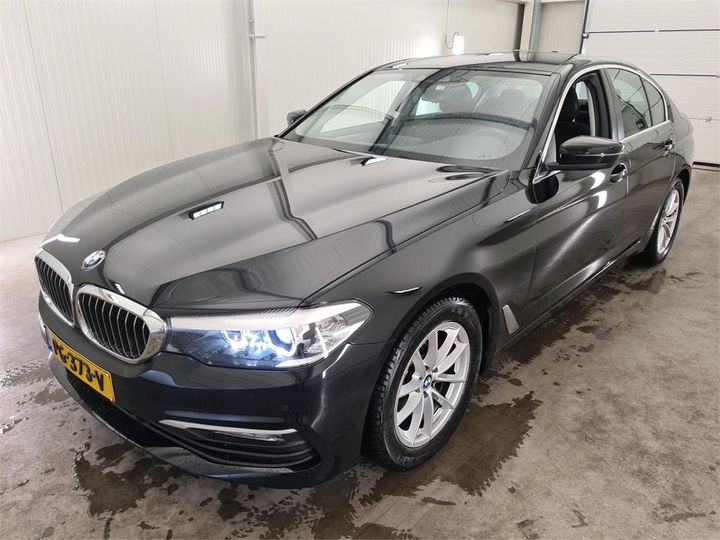 BMW 5 2017 wbajc31000b050832