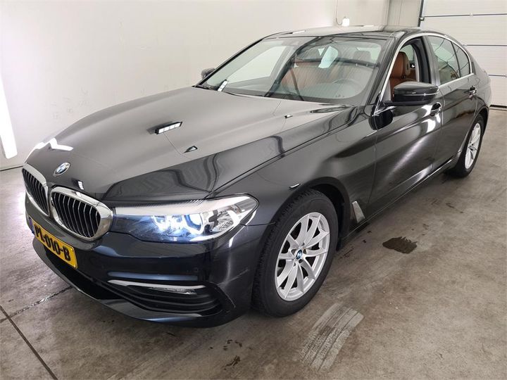 BMW 5 2017 wbajc31010b051049