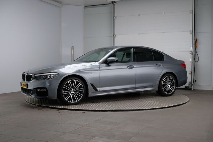 BMW 5 SERIE SEDAN 2018 wbajc31040g925512