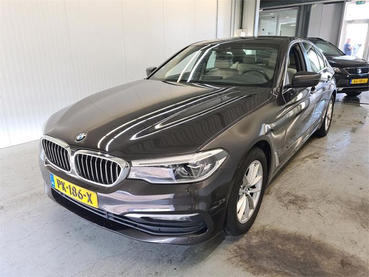 BMW 520 2017 wbajc31050b051040