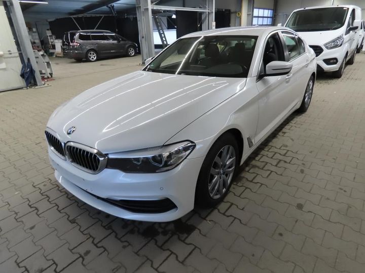 BMW 5 2018 wbaje31010g624710