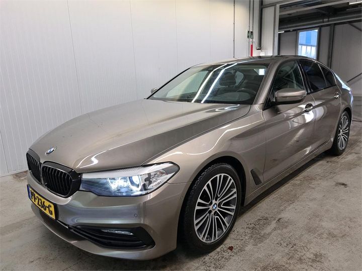 BMW 520 2017 wbaje31040b169512