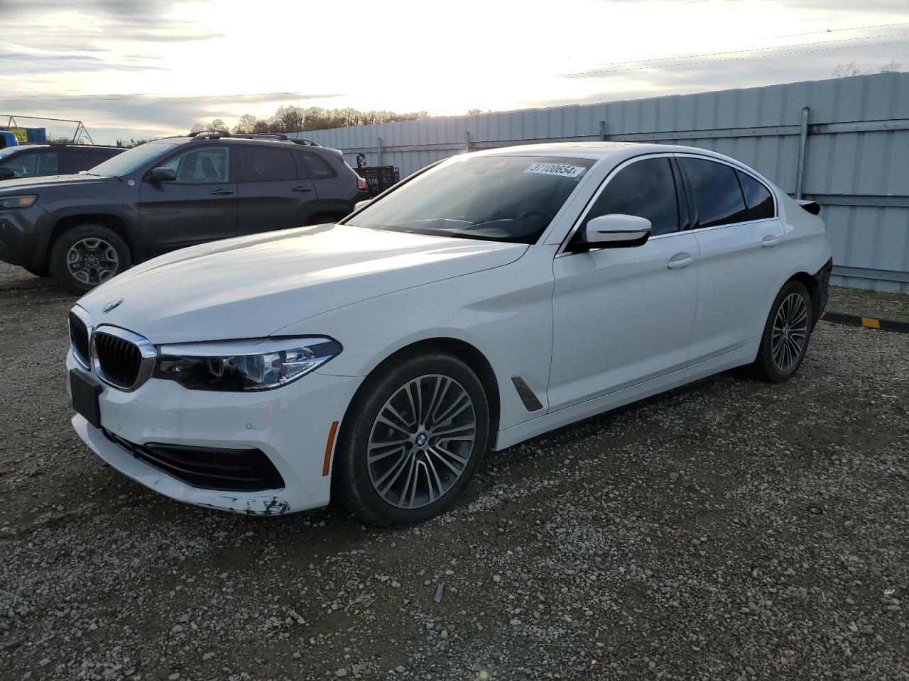 BMW 5ER 2019 wbaje5c54kww10636