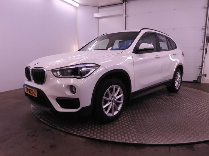 BMW X1 0 wbajg110203g84388