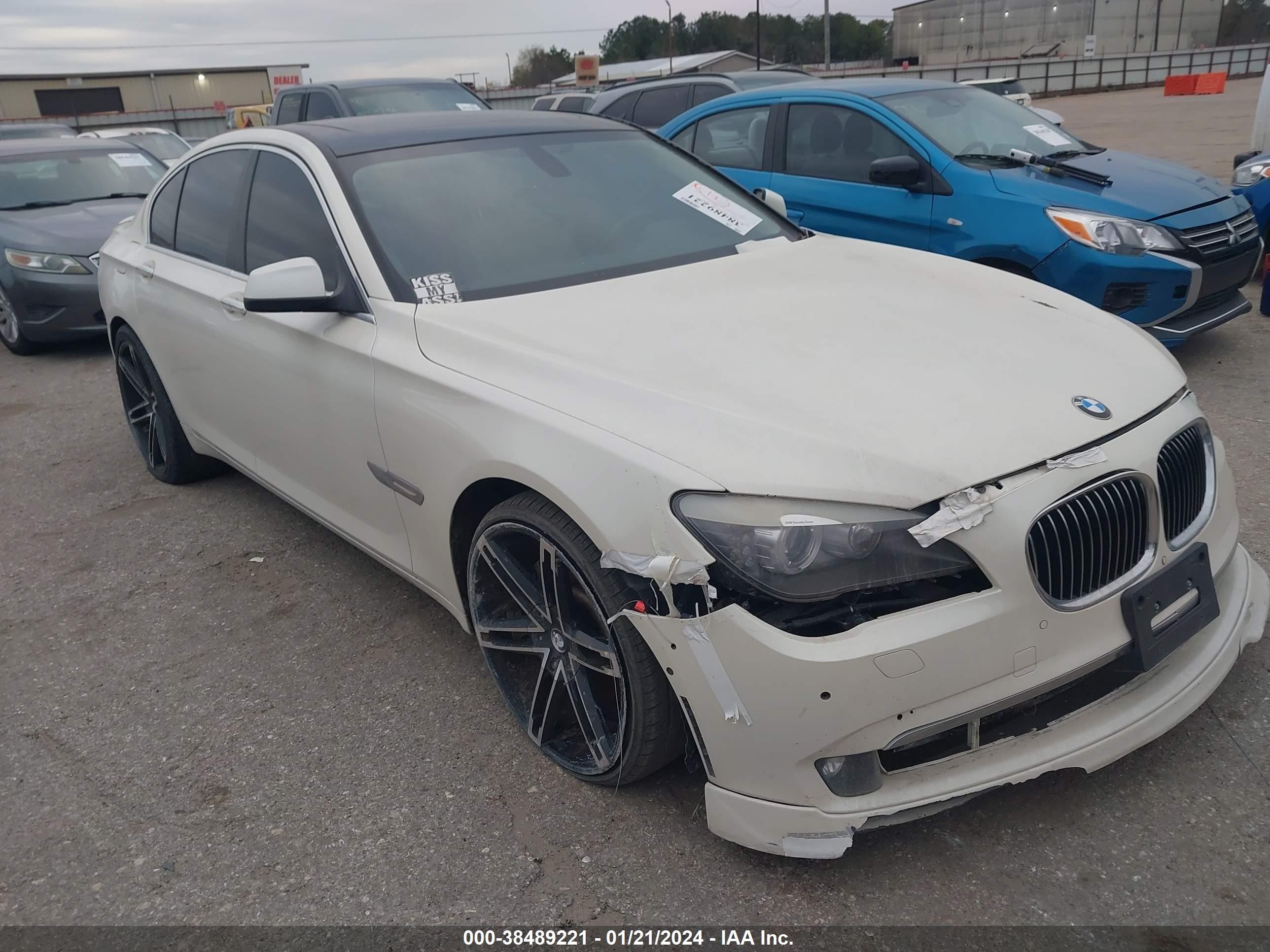 BMW 7ER 2011 wbaka8c52bcy36225