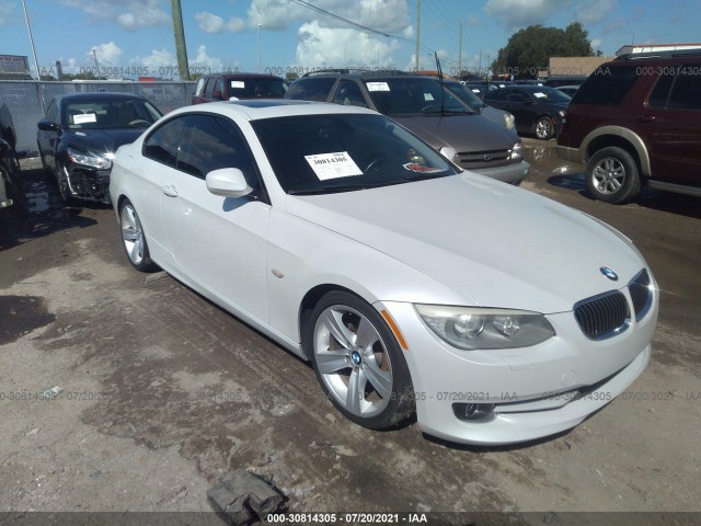 BMW 3 2011 wbake3c52be557384