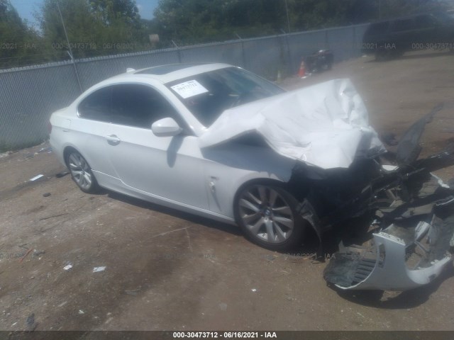 BMW 3 2011 wbake3c57be768726