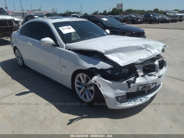 BMW 3 2011 wbake3c59be768811