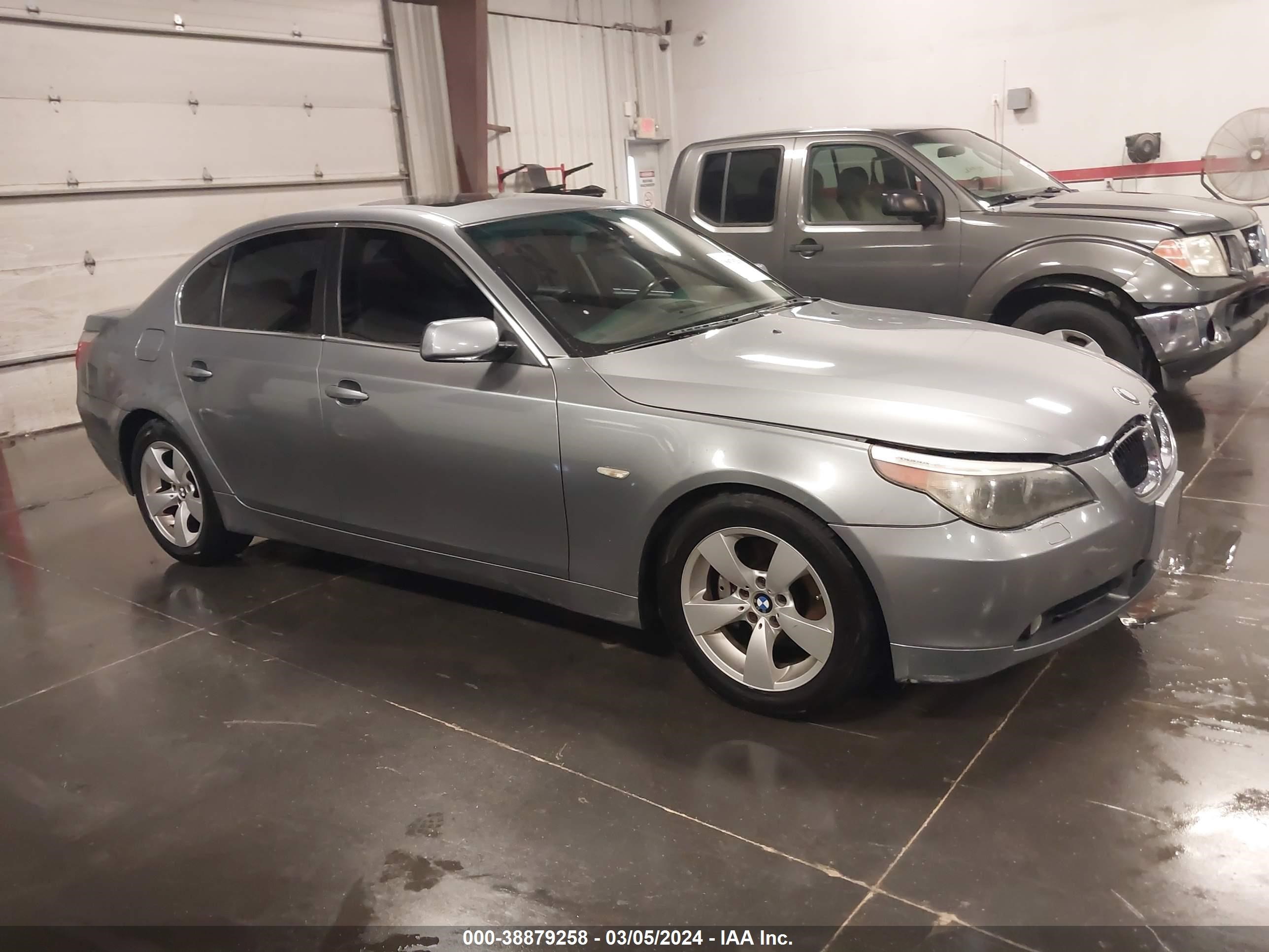 BMW 5ER 2005 wbana53555b860556