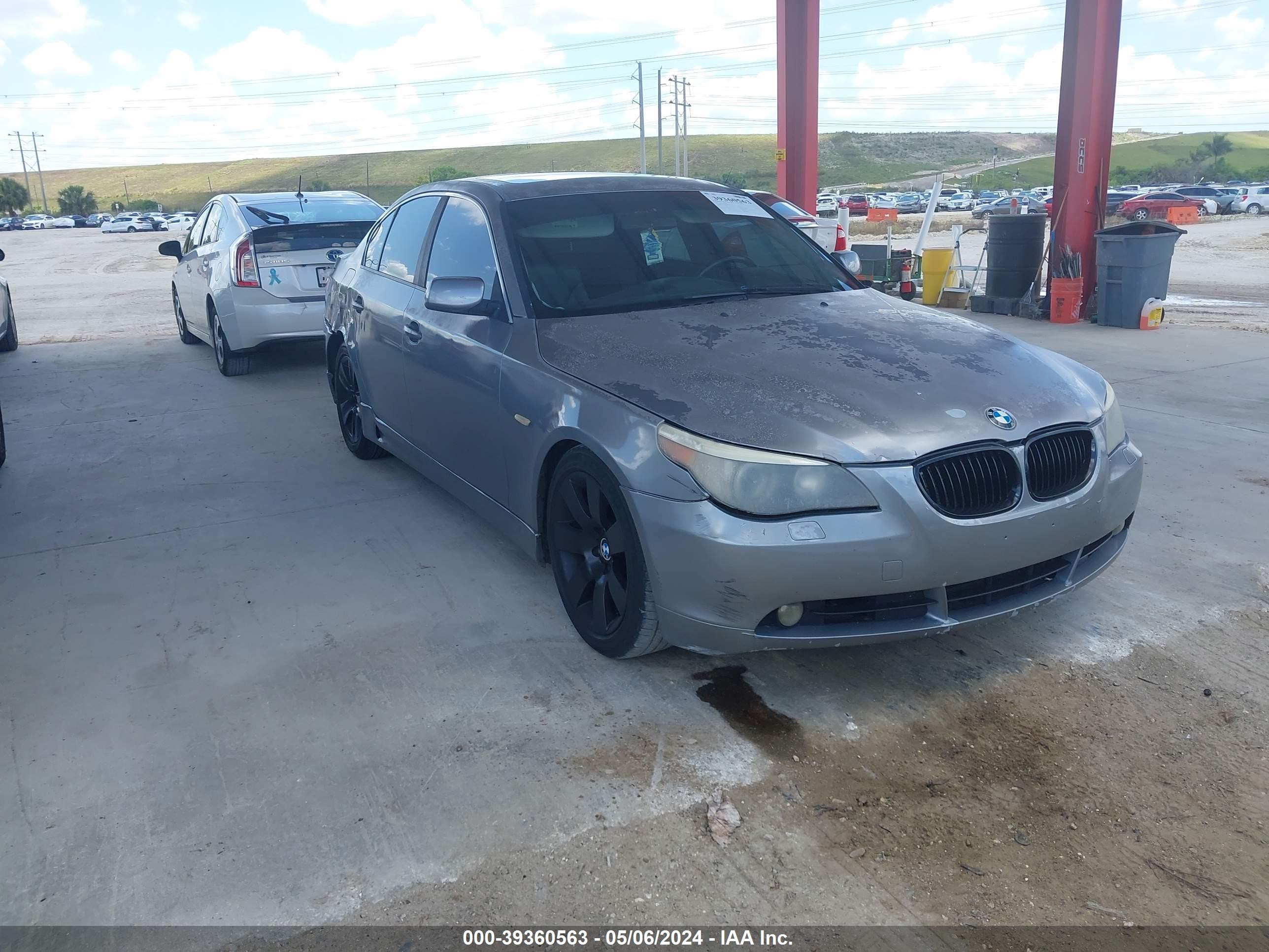 BMW 5ER 2004 wbana53564b850956