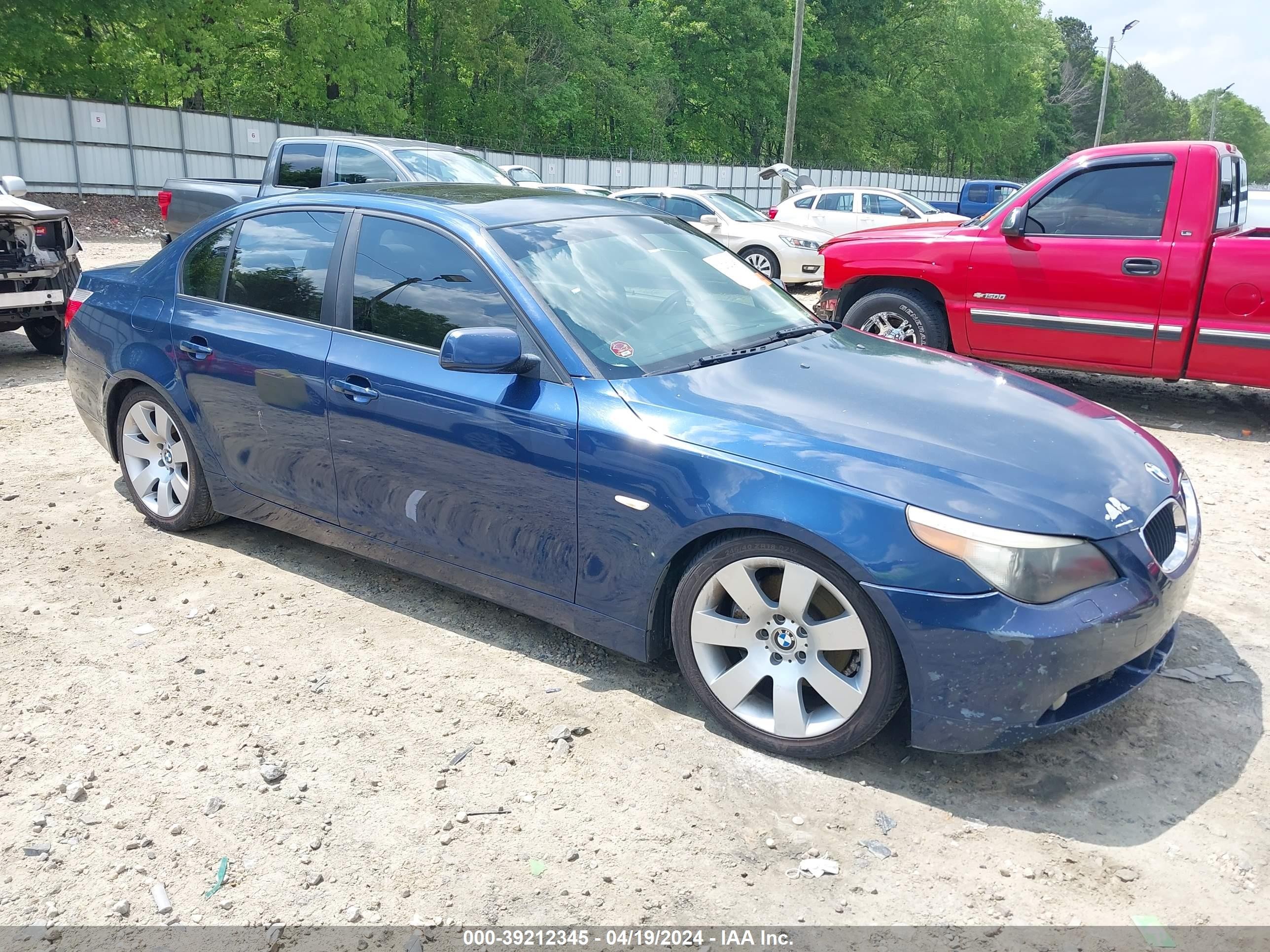 BMW 5ER 2004 wbana73504b058006