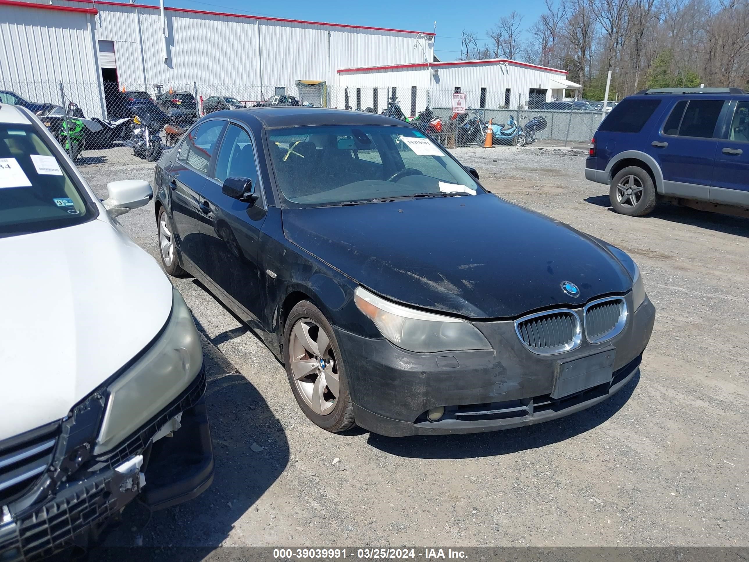 BMW 5ER 2004 wbana73574b047228