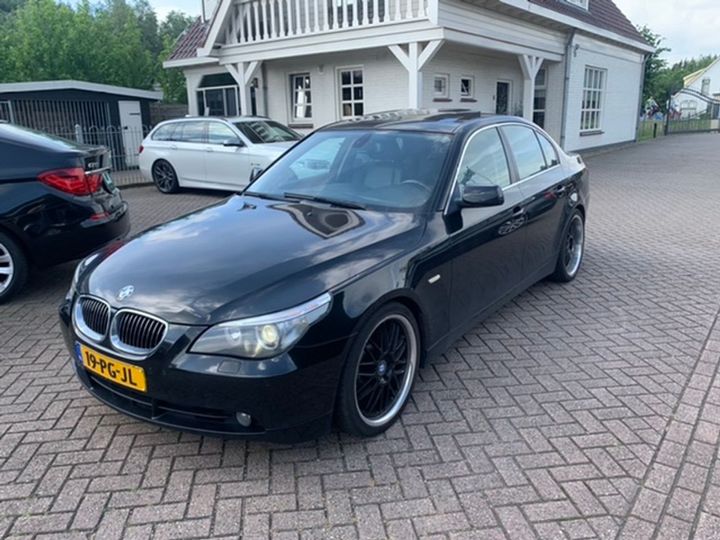 BMW 5-SERIE 2004 wbanb31080b080035