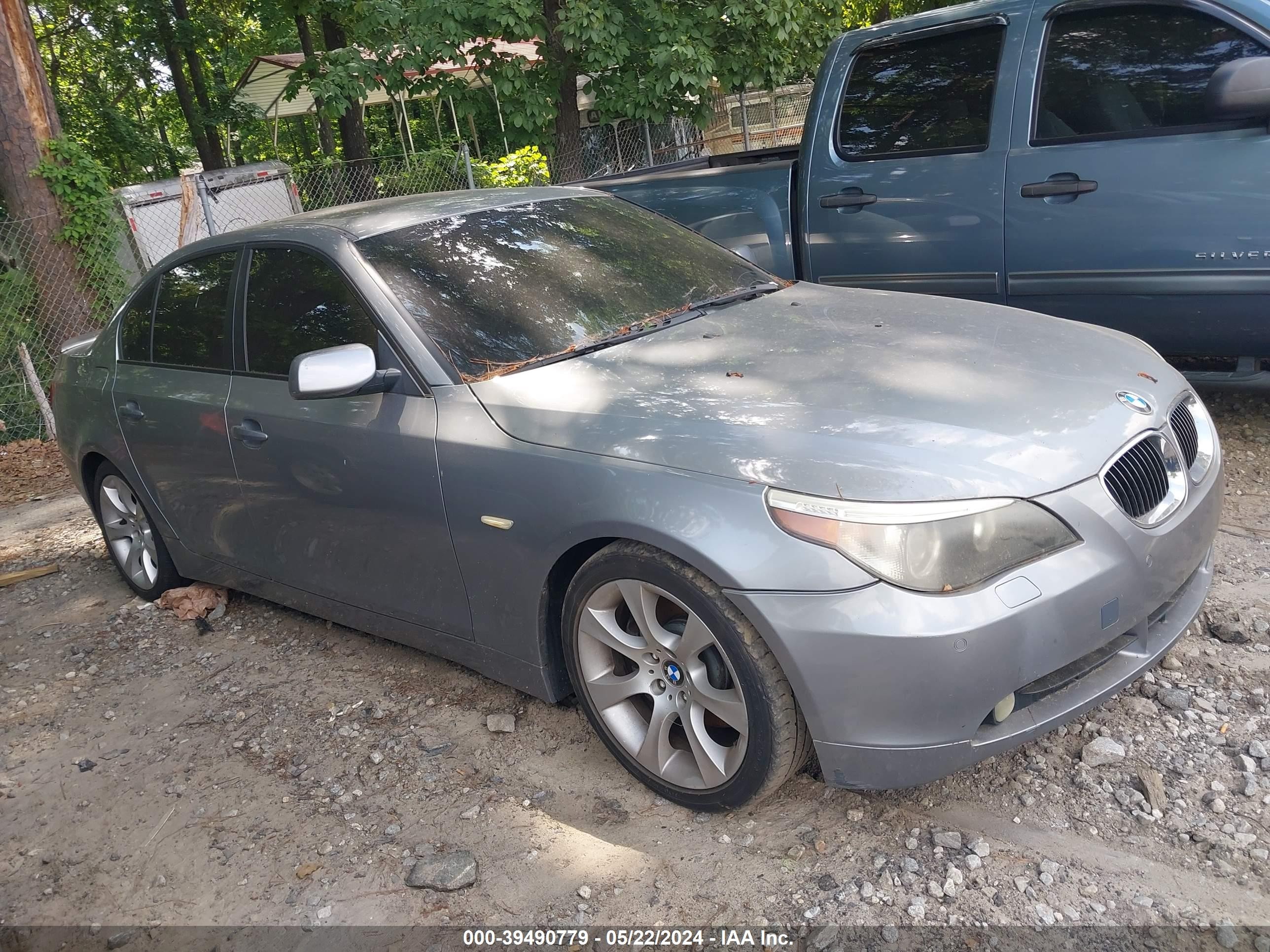 BMW 5ER 2005 wbanb335x5b116520