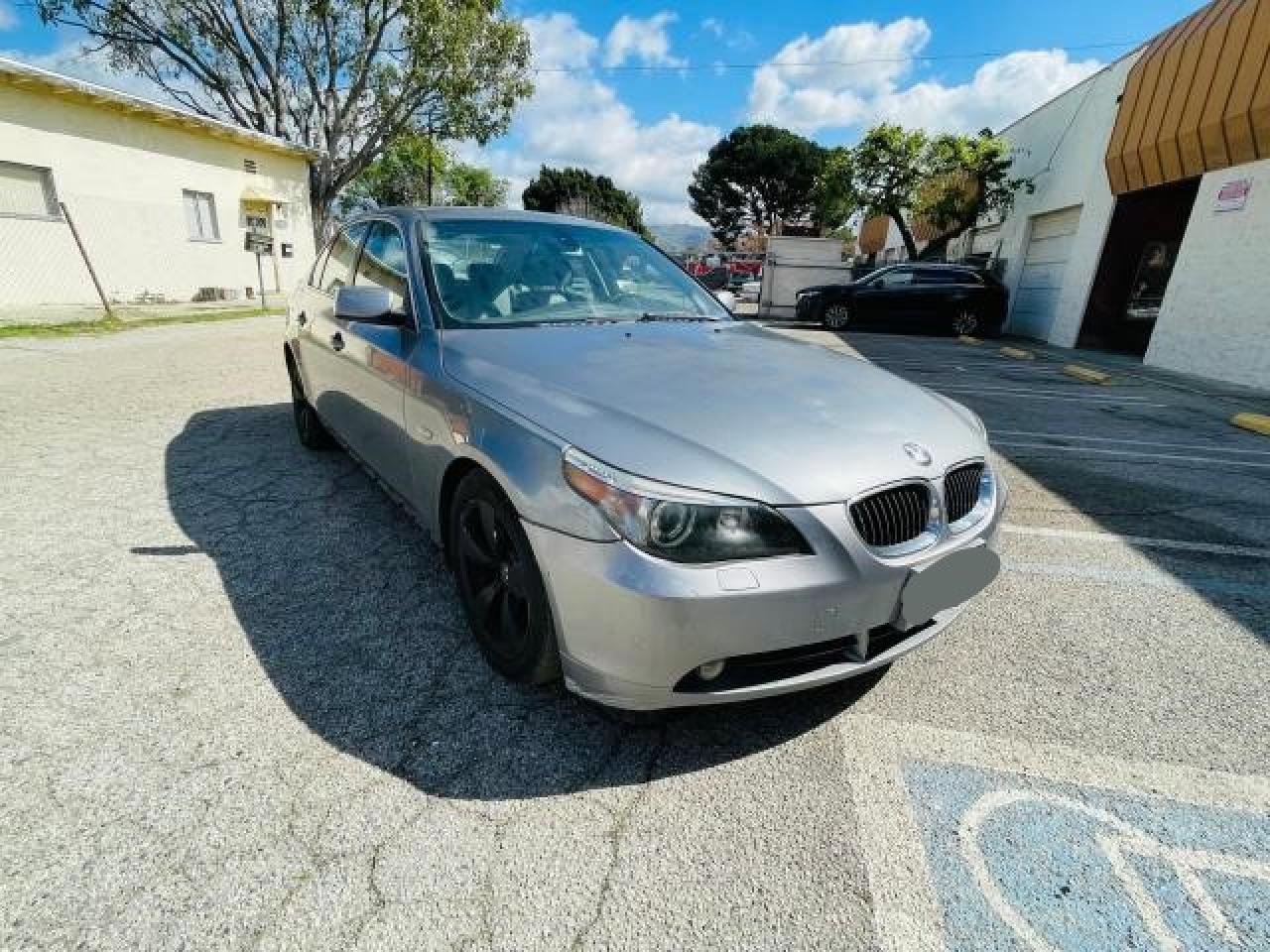 BMW 5ER 2006 wbane53556ck78215