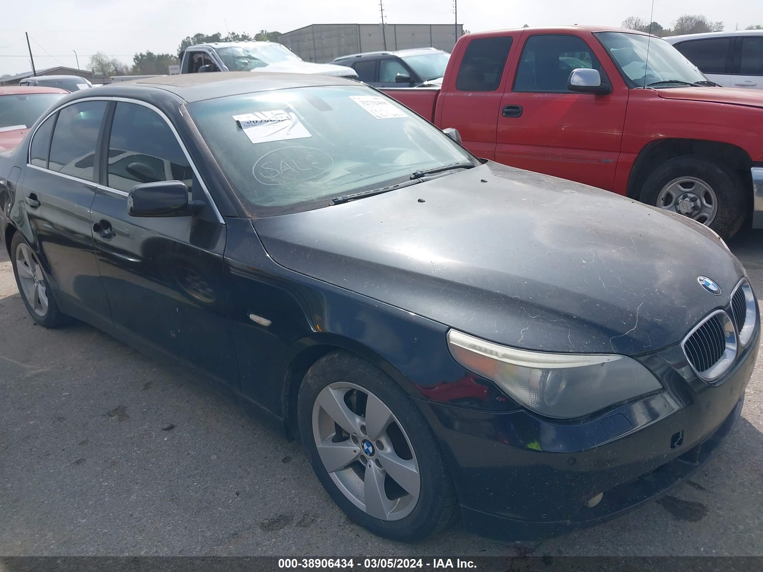 BMW 5ER 2007 wbanf33547cw70282