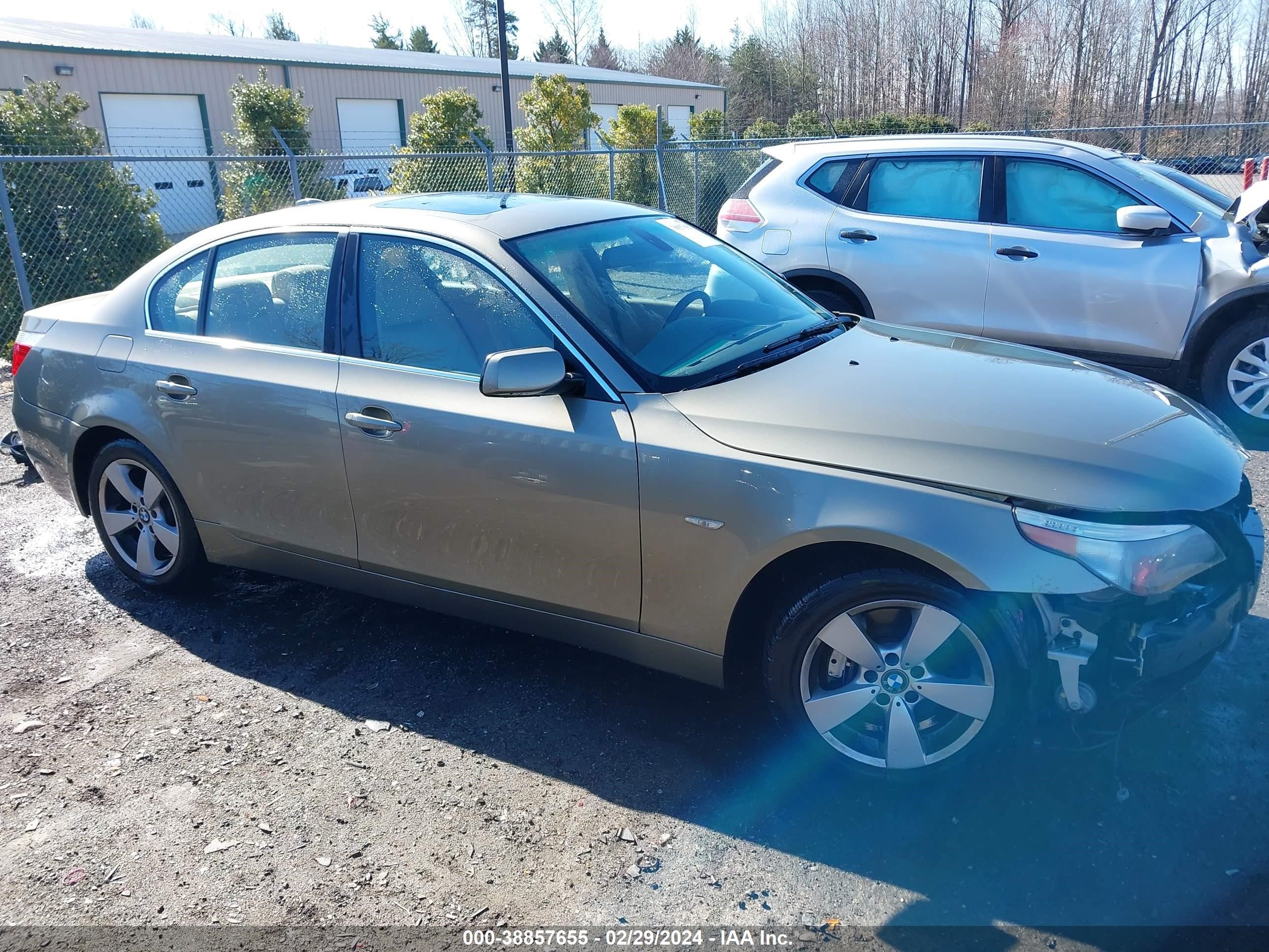 BMW 5ER 2007 wbanf73507cu23185