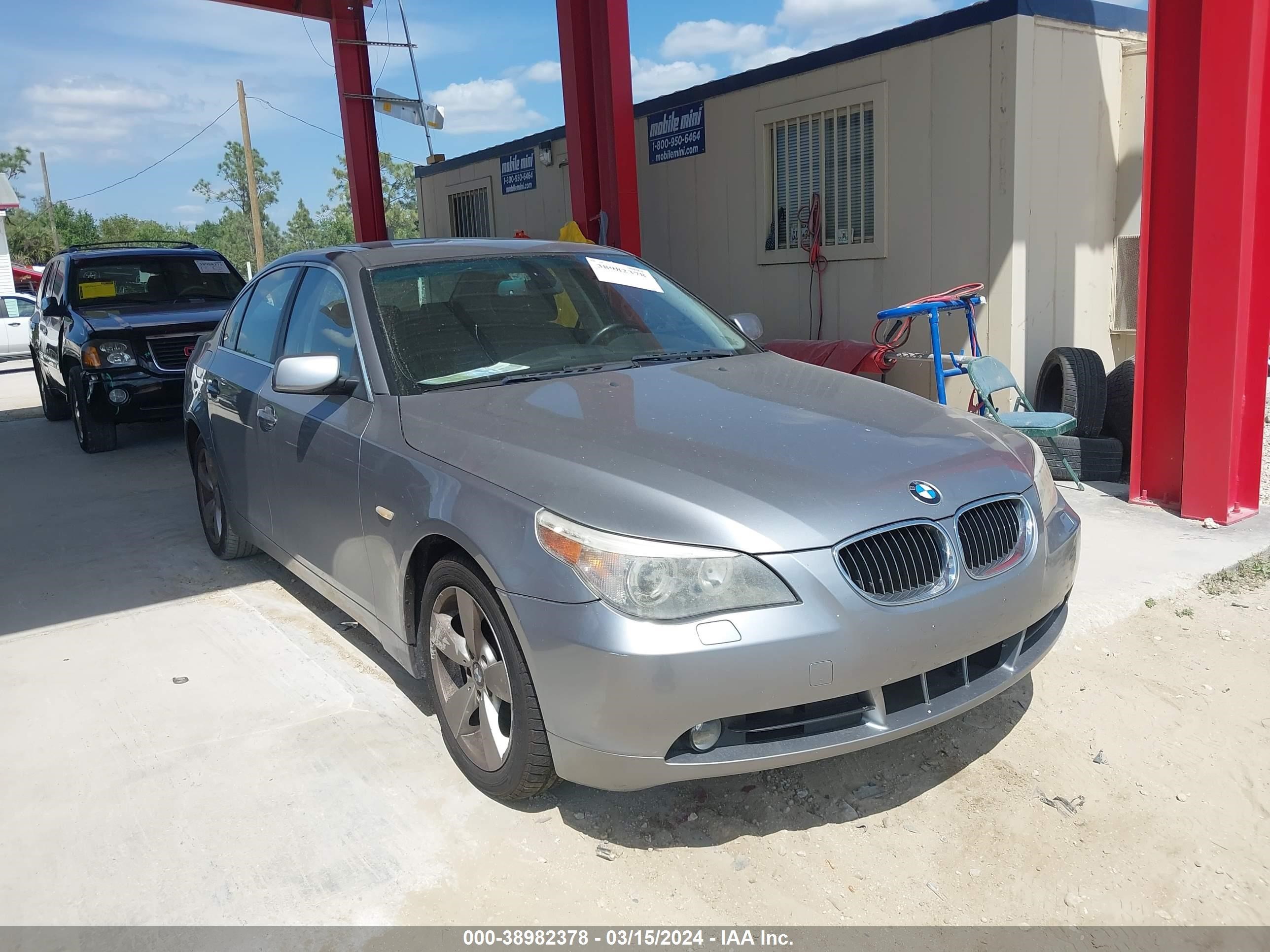 BMW 5ER 2007 wbanf735x7cu24778