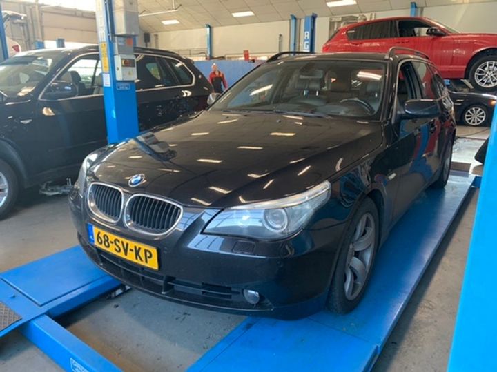 BMW 5-SERIE TOURING 2005 wbanj71030cr16130