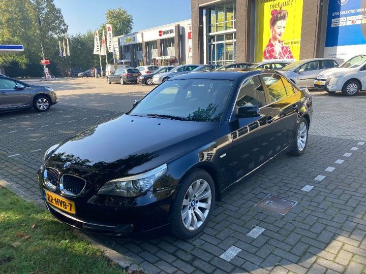 BMW 5-SERIE 2009 wbant31050cw15250