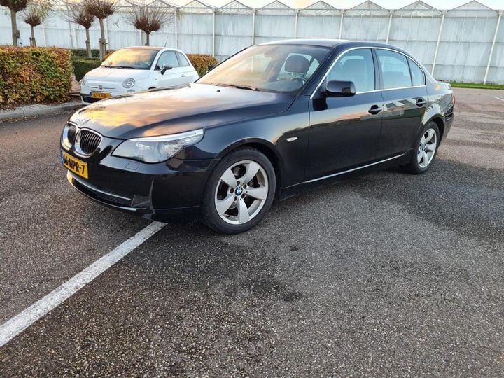 BMW 5-SERIE 2009 wbanu31040cw58717