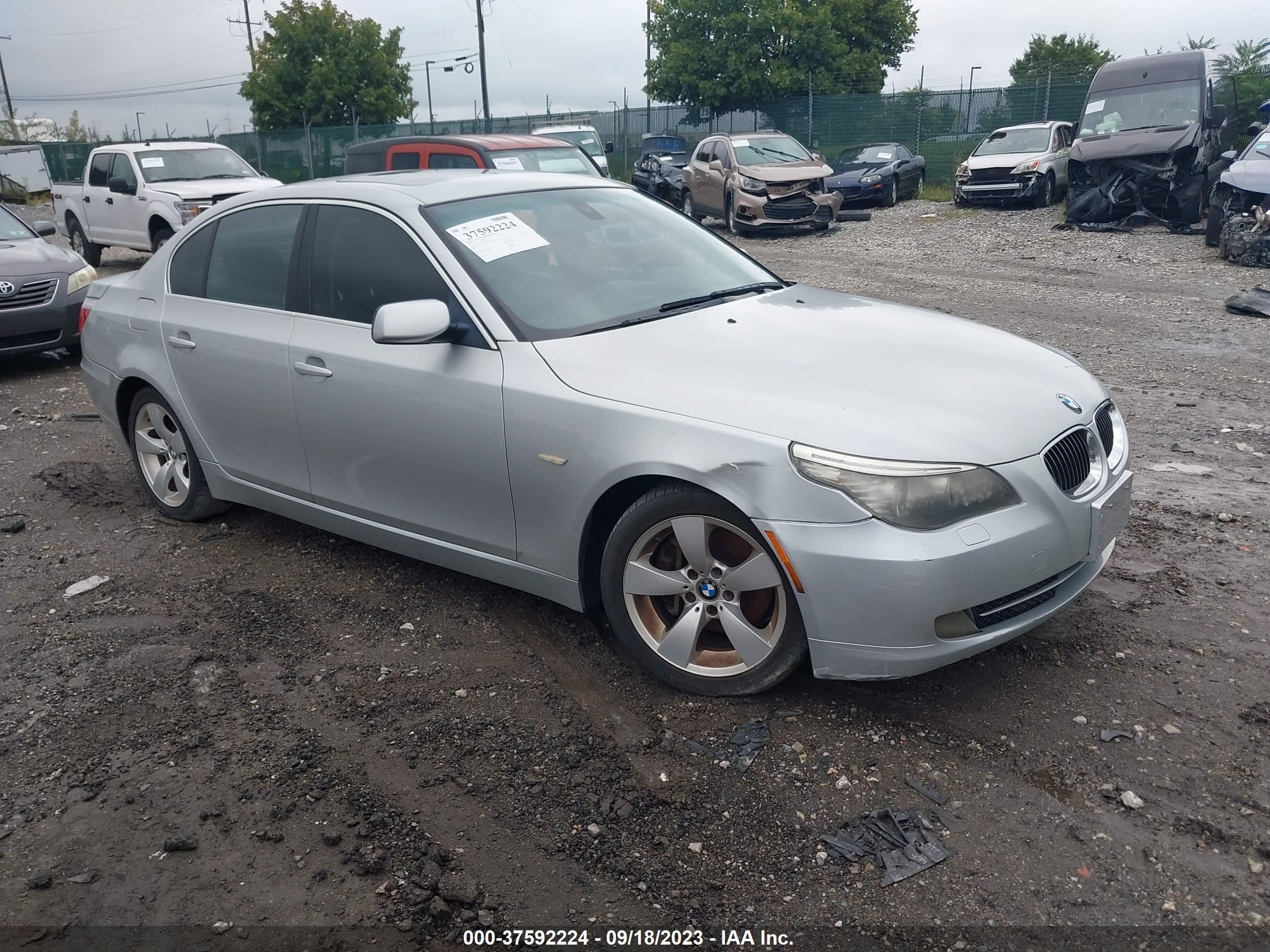 BMW 5ER 2008 wbanu53518ct09675