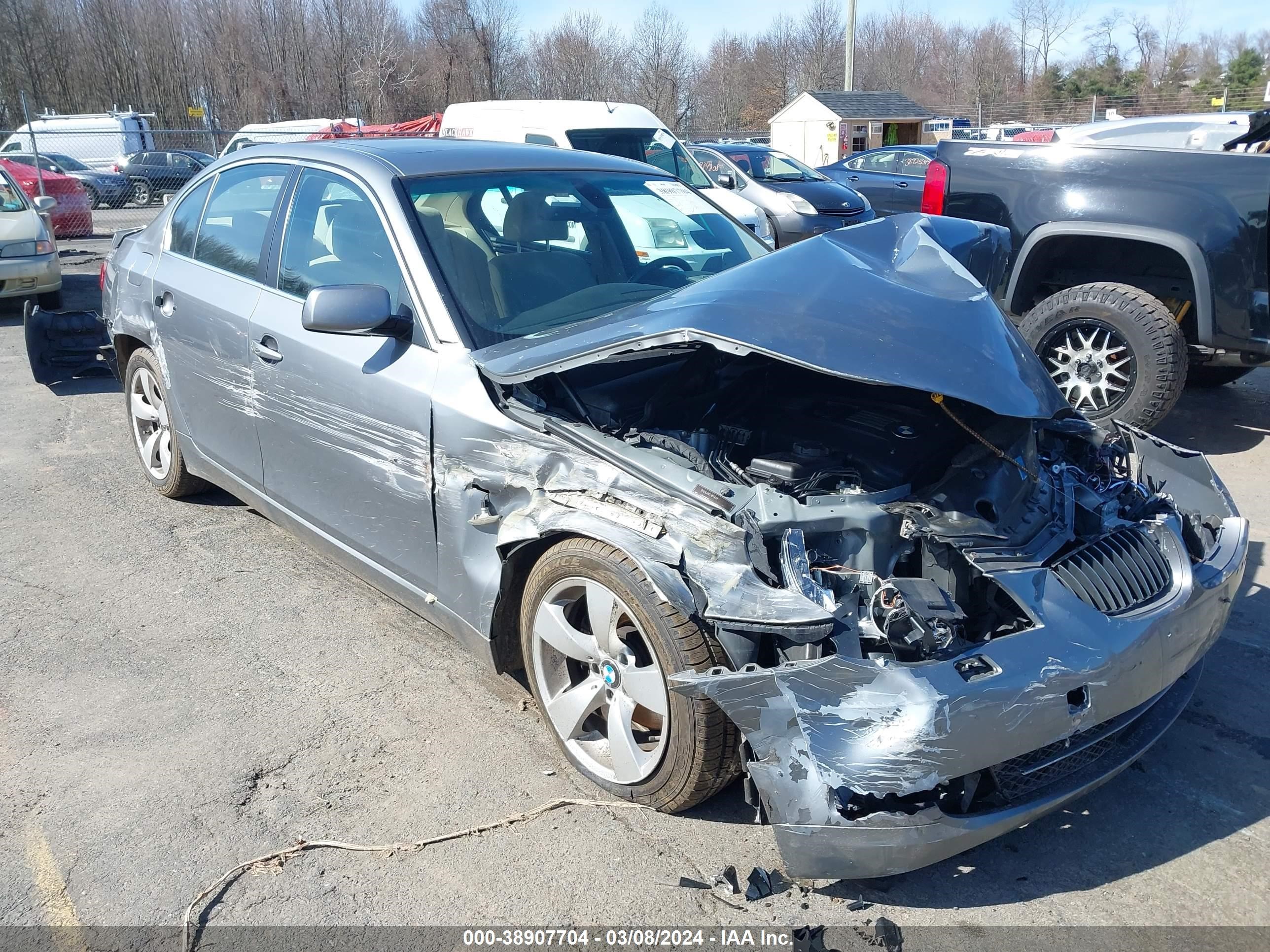 BMW 5ER 2008 wbanu53538ct00525