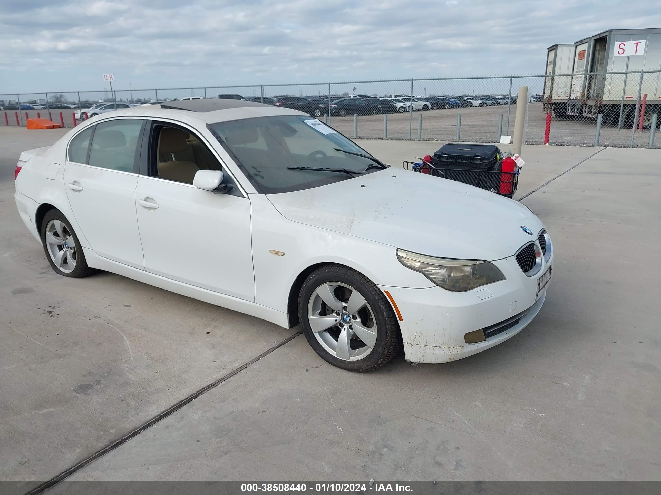 BMW 5ER 2008 wbanu53568ct10918