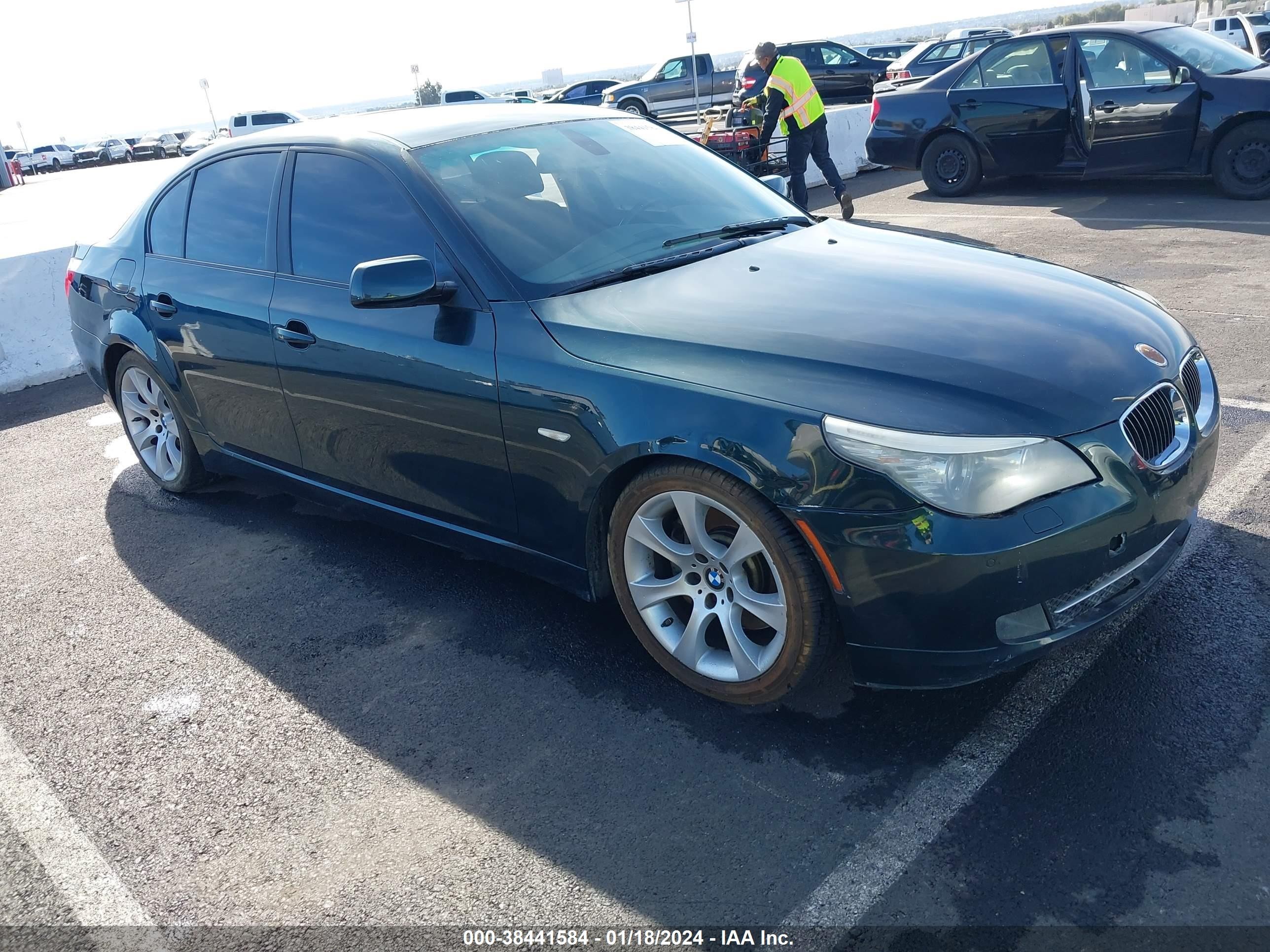 BMW 5ER 2008 wbanw13508cz81133