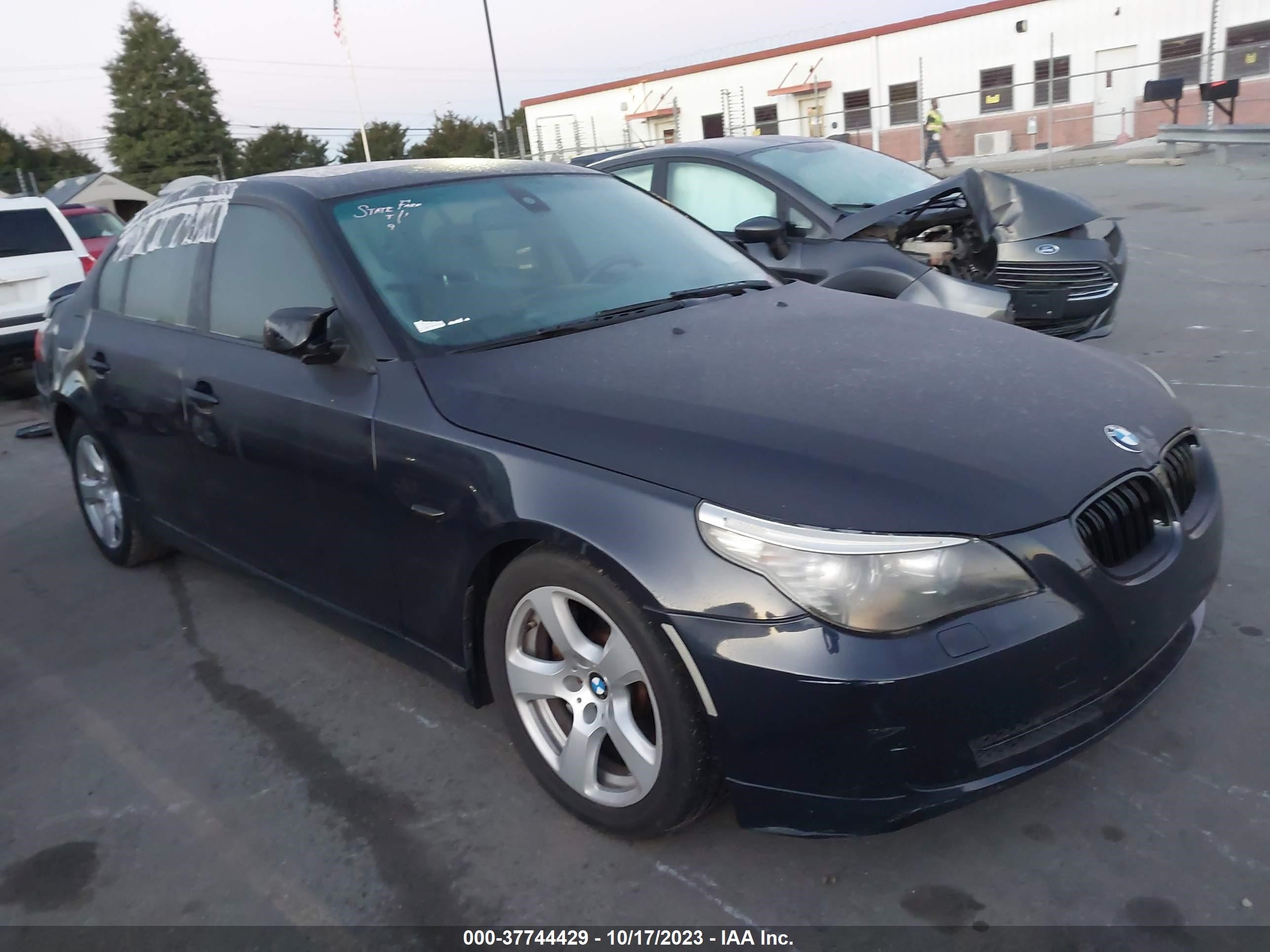 BMW 5ER 2008 wbanw13528cn54973