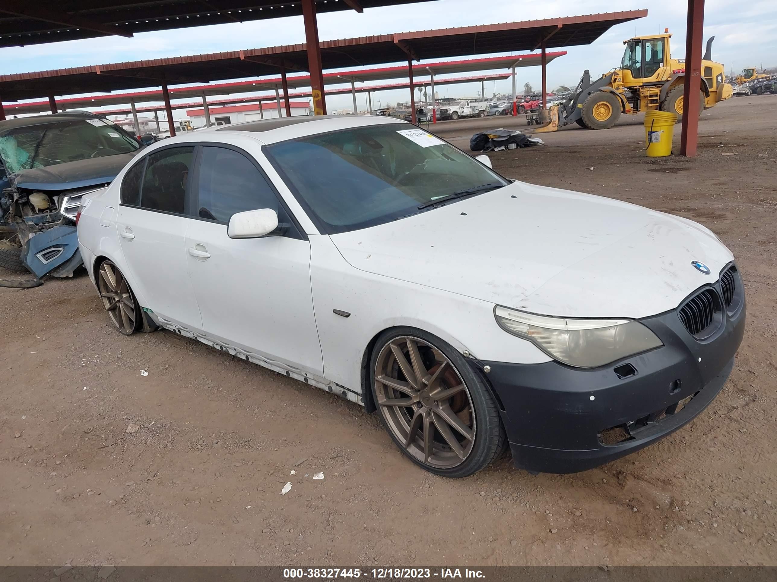 BMW 5ER 2008 wbanw13538cz75455