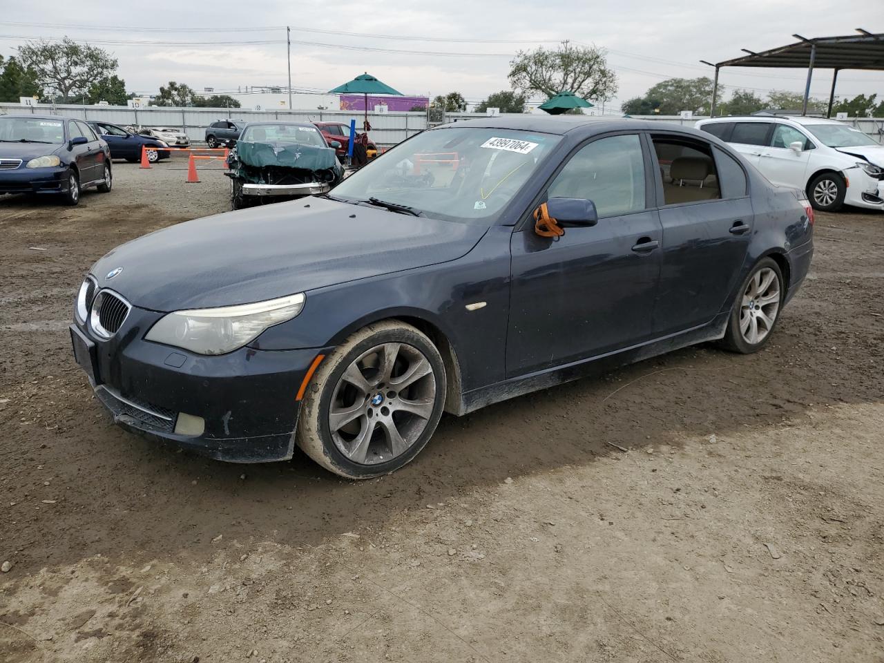 BMW 5ER 2008 wbanw13538cz84186