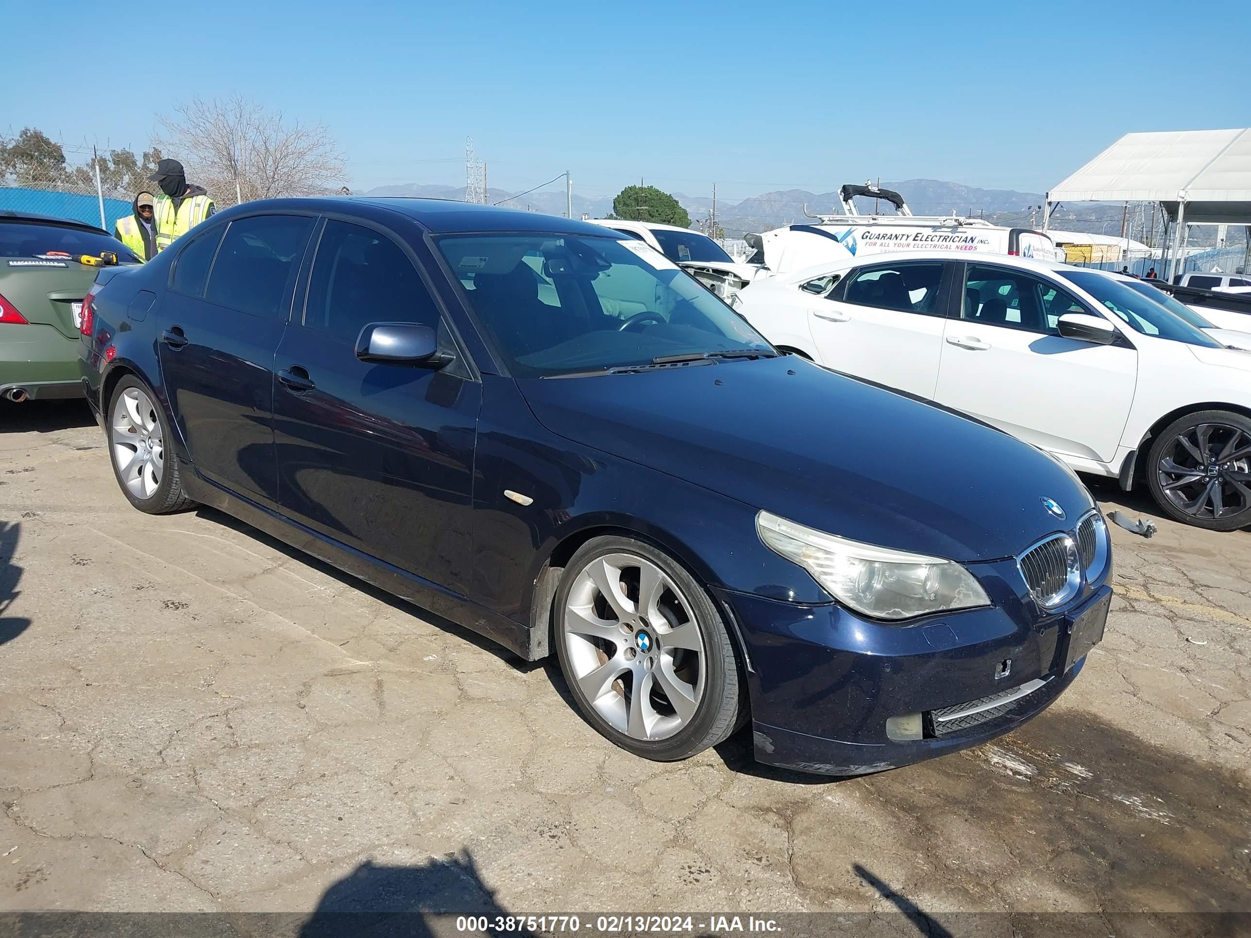 BMW 5ER 2008 wbanw13548cn55185