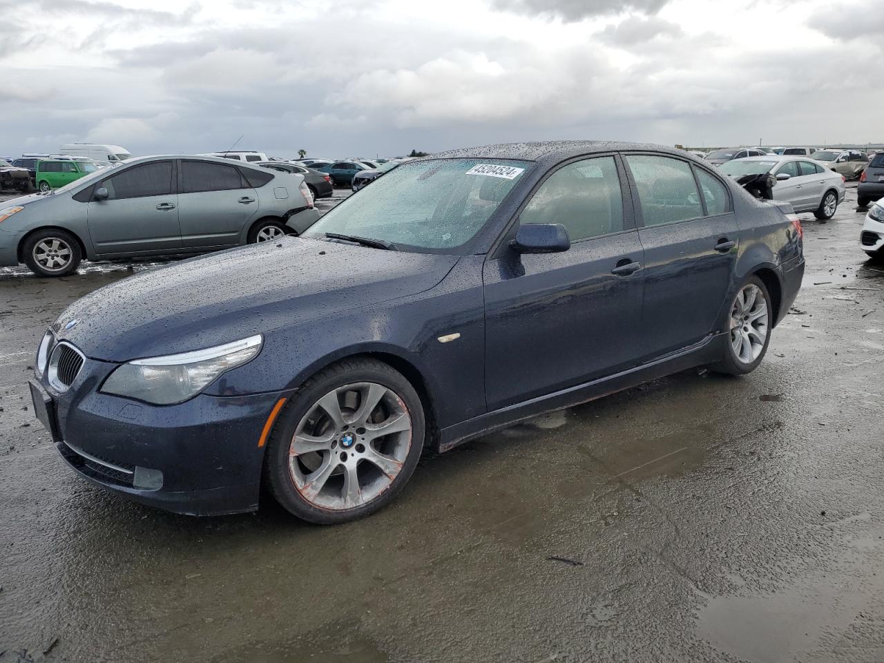 BMW 5ER 2008 wbanw13548cz81684