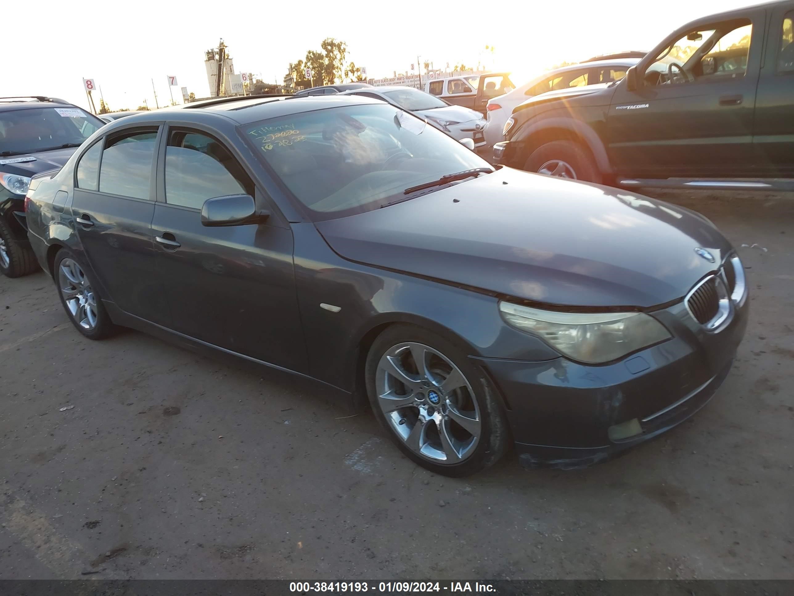 BMW 5ER 2008 wbanw13578cz72820