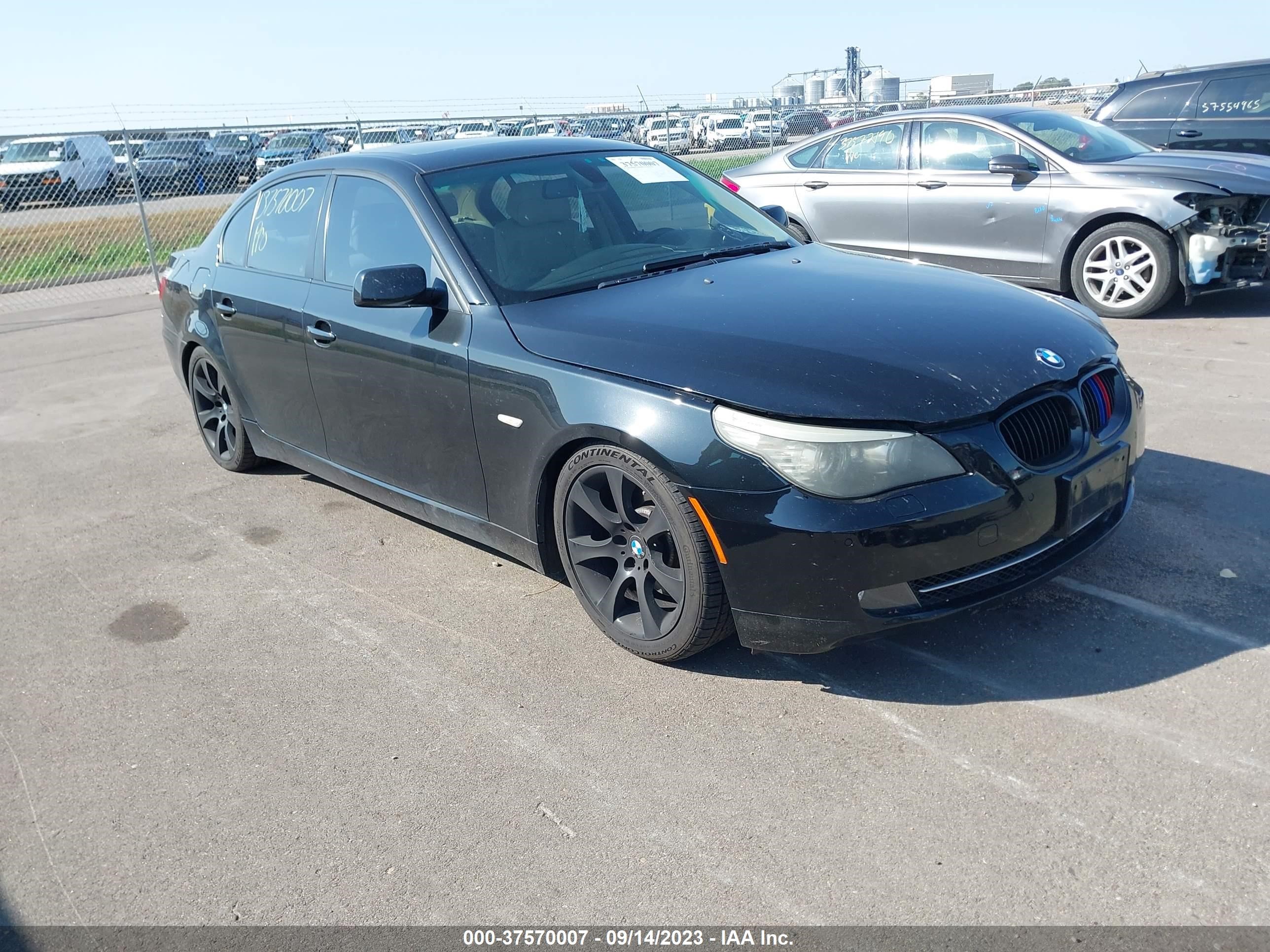 BMW 5ER 2008 wbanw13598cz71233