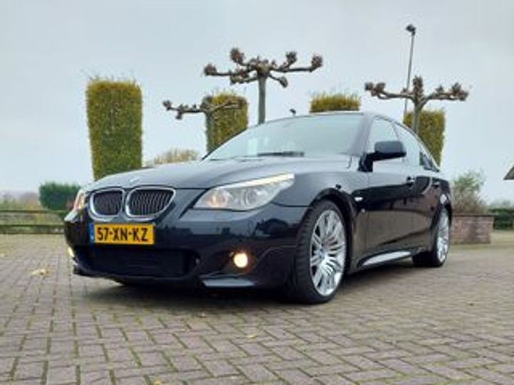 BMW 5-SERIE 2007 wbanw51030ct30601