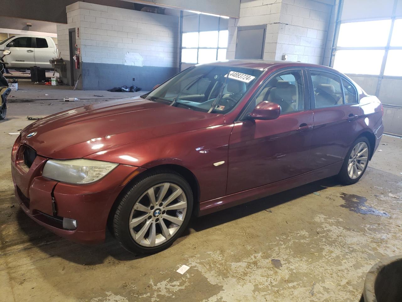 BMW 3ER 2011 wbaph7c56be683509