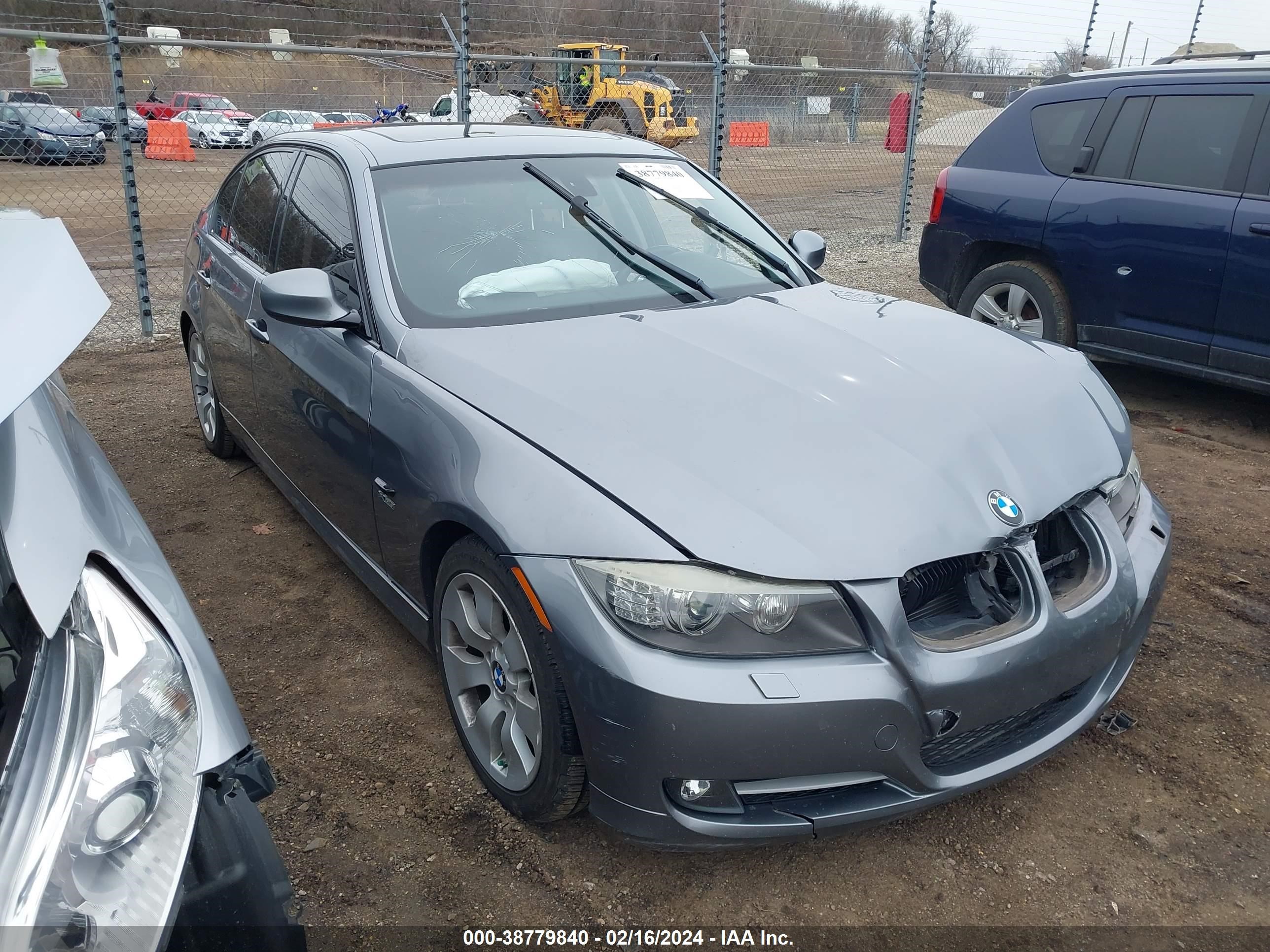 BMW 3ER 2009 wbapl33549a404681