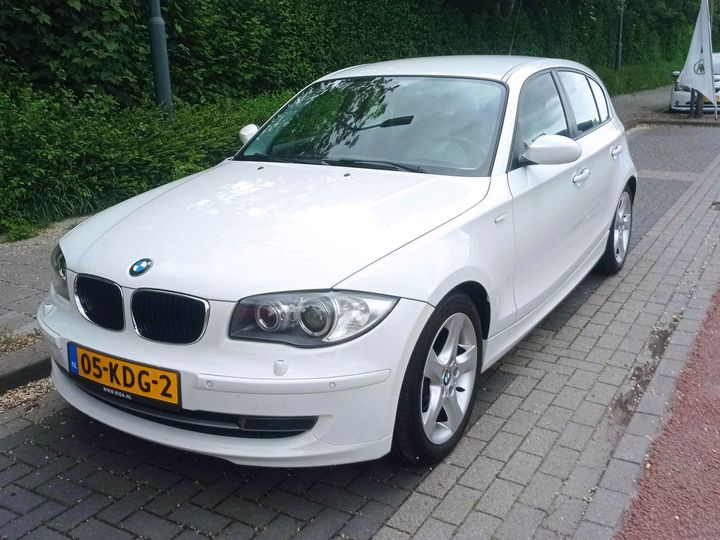 BMW 1-SERIE 2007 wbaue51060jw15643