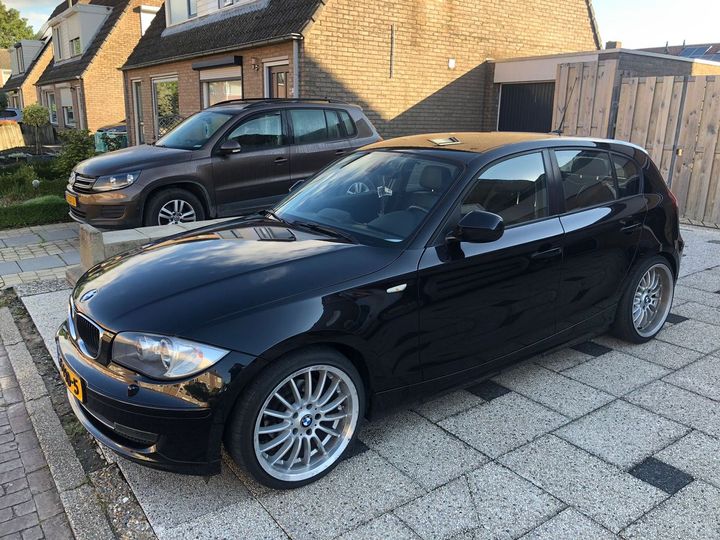 BMW 1-SERIE 2011 wbauh31040e526982